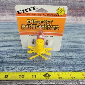 Vtg Ertl Die-cast implements 1/64 scale Century sprayer diecast/plastic yellow